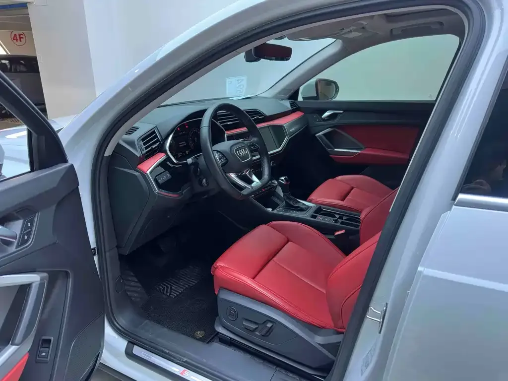 Audi Q3 2022 из CN, фото 8
