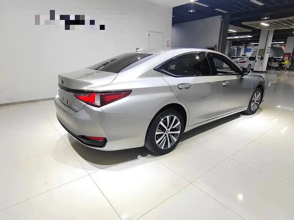 Lexus ES 2021 из CN, фото 6