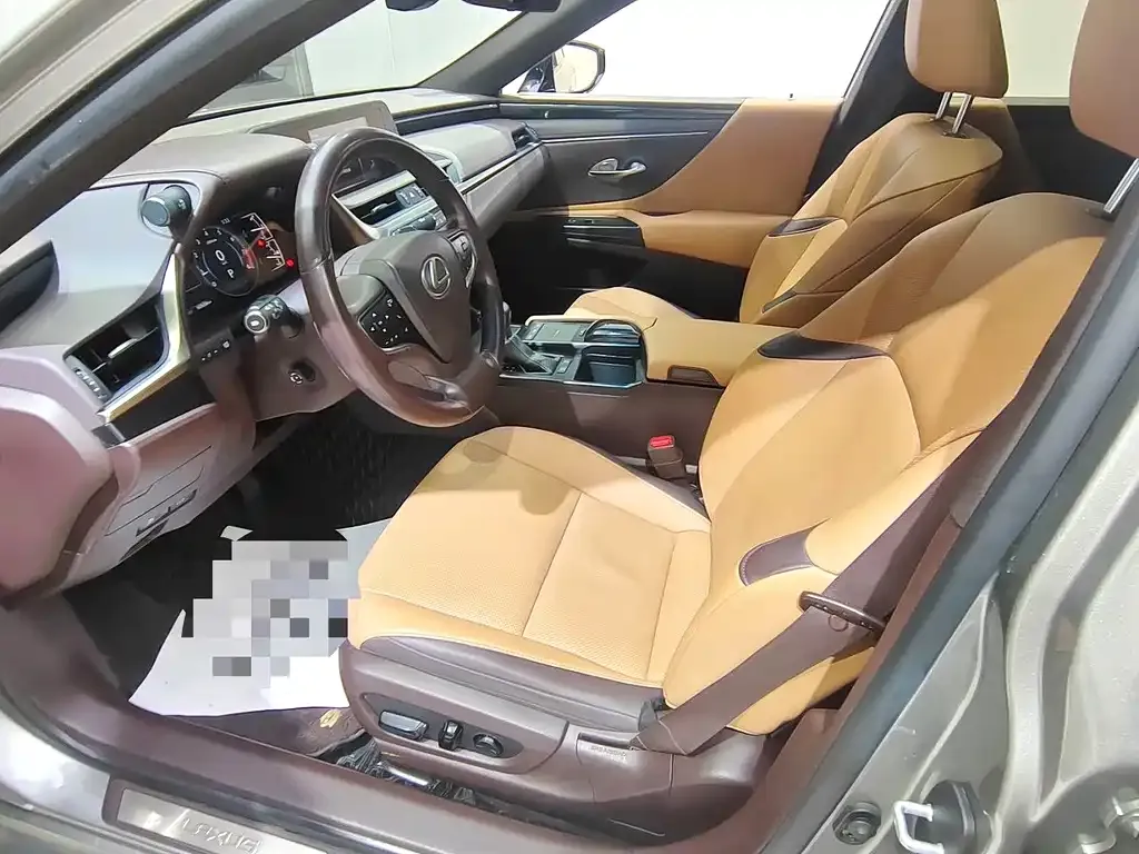 Lexus ES 2021 из CN, фото 2