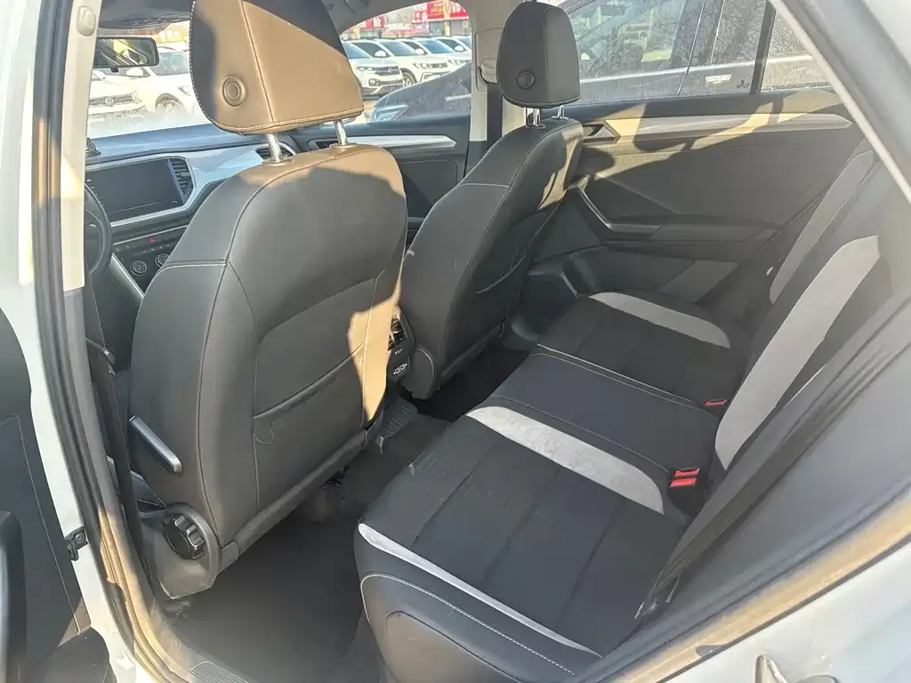 Volkswagen T-Roc 2022 из CN, фото 2