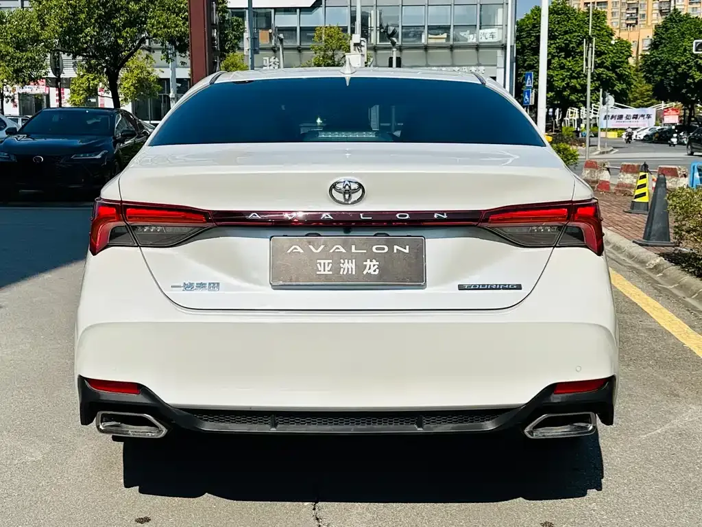 Toyota Avalon 2022 из CN, фото 6