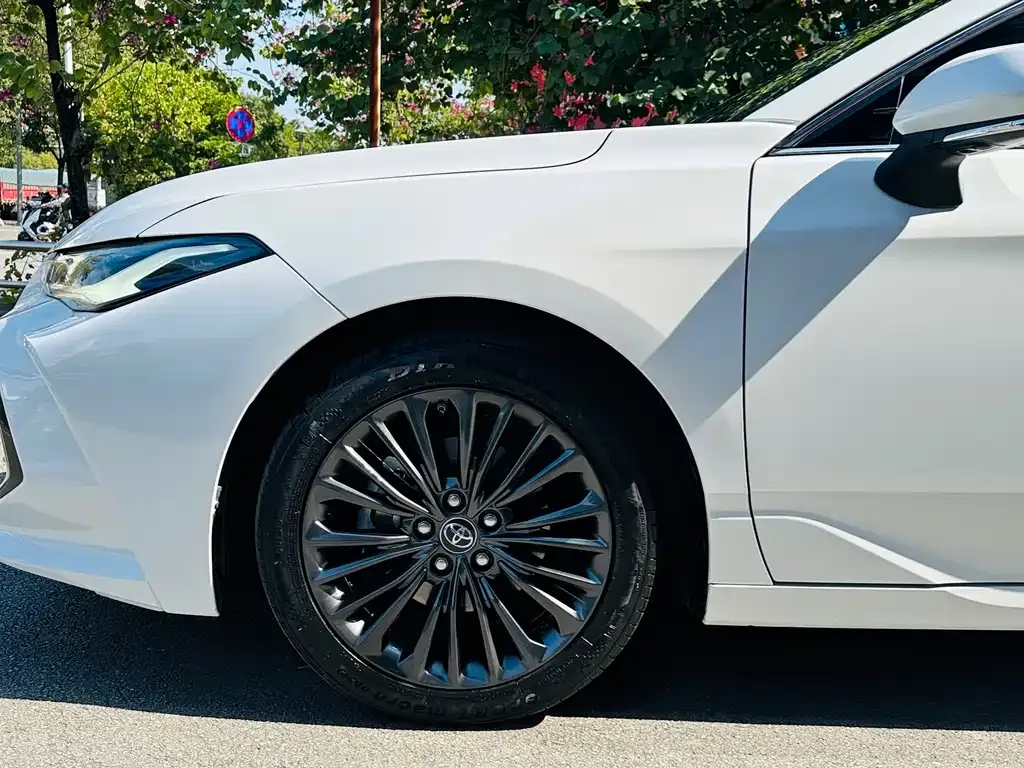 Toyota Avalon 2022 из CN, фото 9