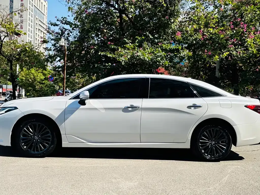 Toyota Avalon 2022 из CN, фото 10