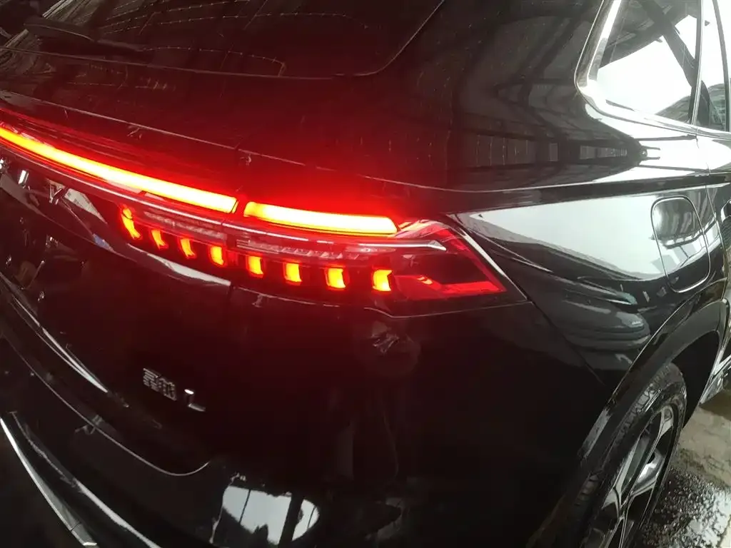 Geely Xingyue L 2023 из CN, фото 3