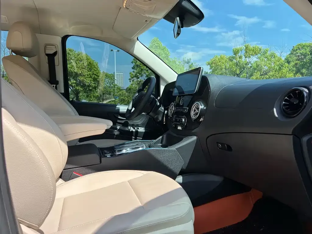 Mercedes-Benz Vito 2023 из CN, фото 3