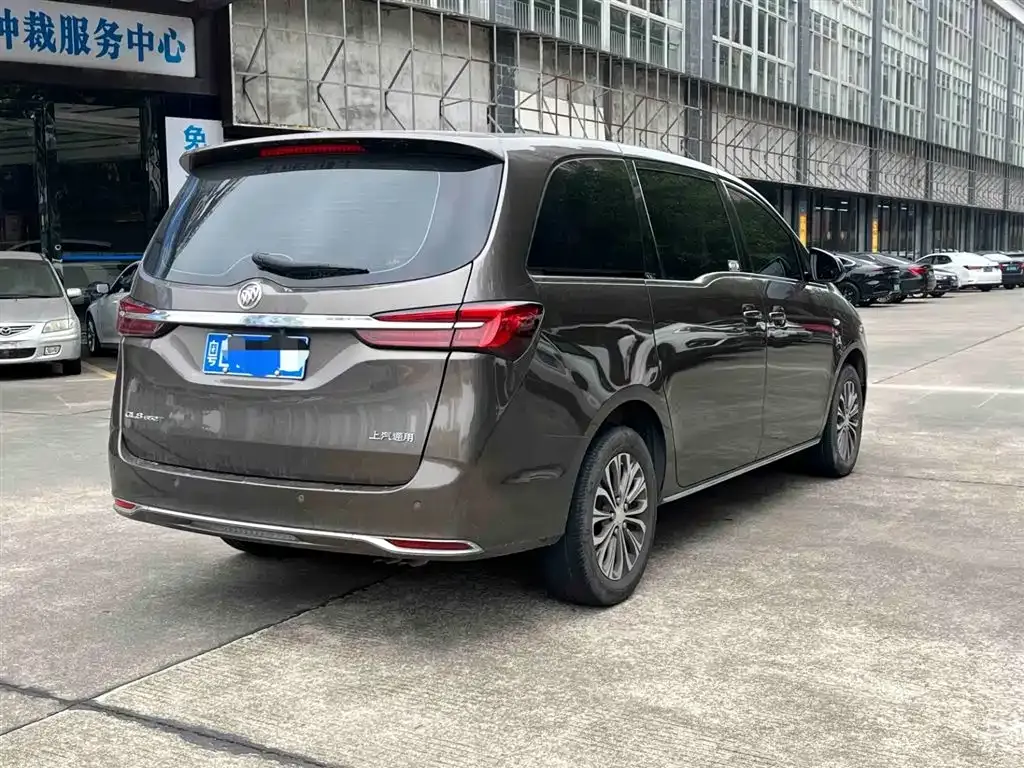 Buick GL8 2023 из CN, фото 2