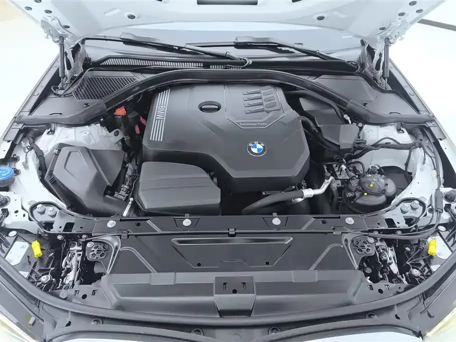 BMW 3 Series 2024 из CN, фото 9