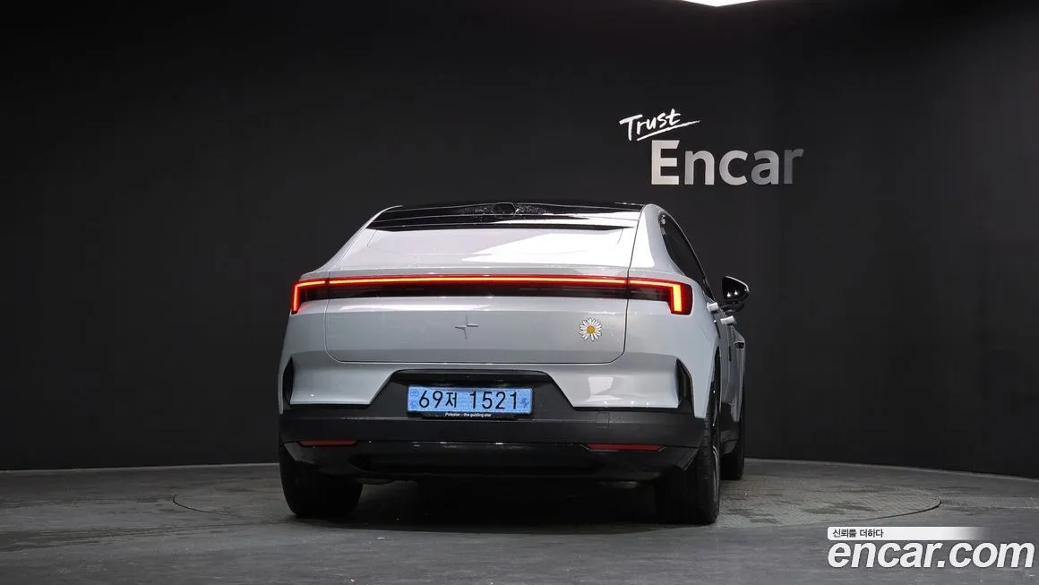 Polestar Polestar 4 — фото 4
