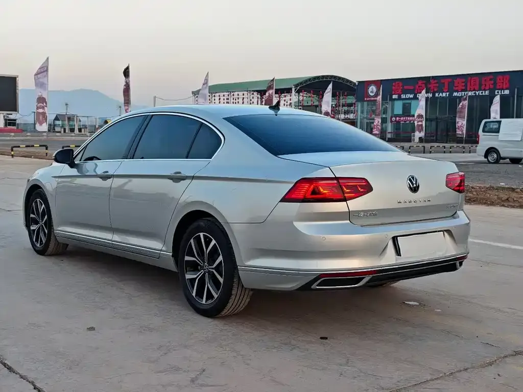 Volkswagen Magotan 2021 из CN, фото 4