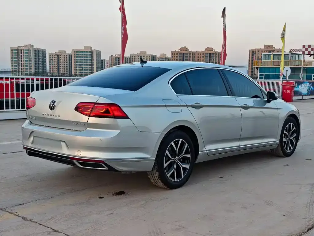 Volkswagen Magotan 2021 из CN, фото 6