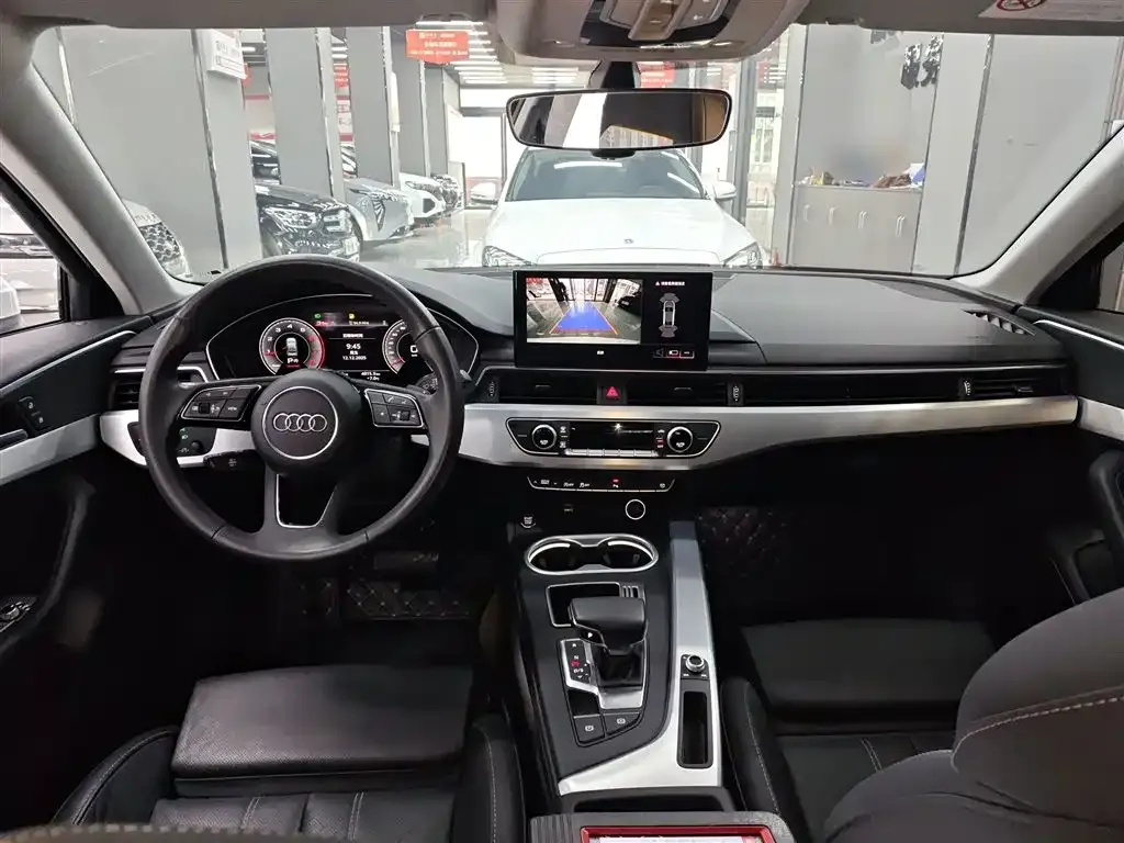 Audi A4L 2022 из CN, фото 10