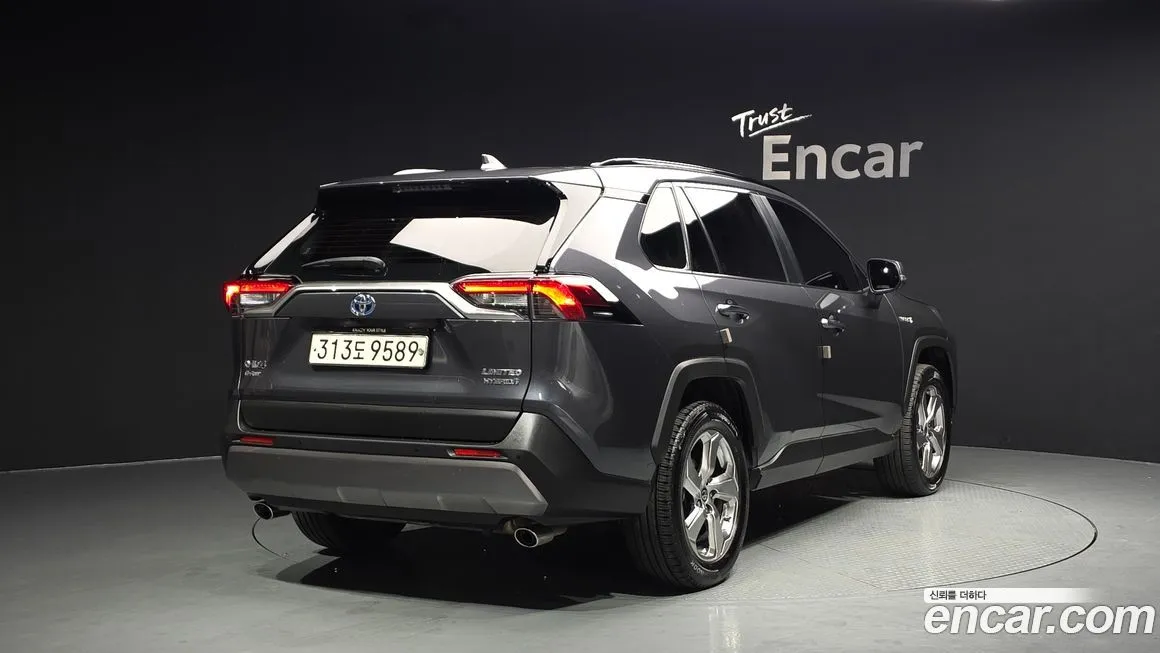 Toyota RAV4 2021 из KR, фото 2