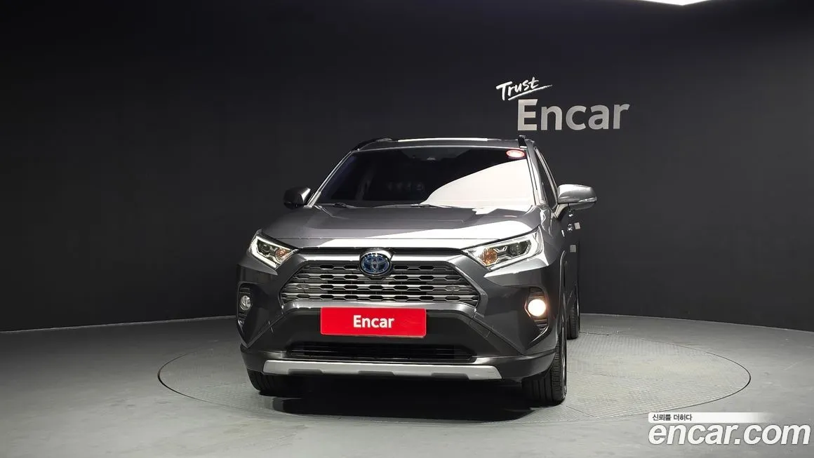 Toyota RAV4 2021 из KR, фото 3
