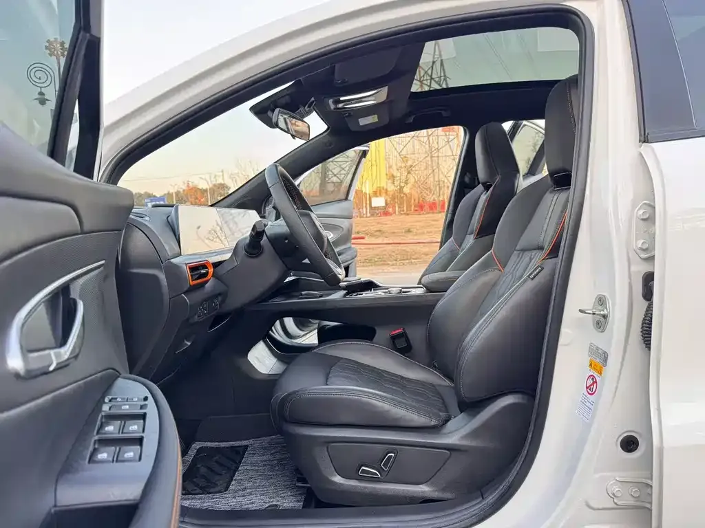 Changan UNI-T 2023 из CN, фото 6