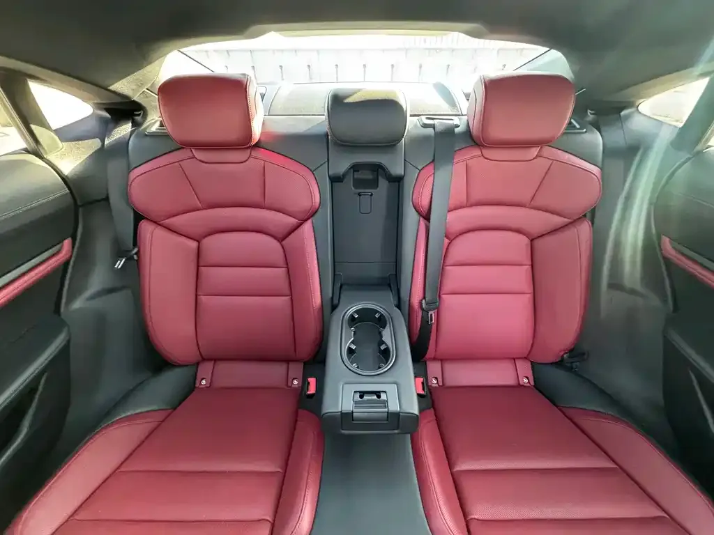 Porsche Taycan 2023 из CN, фото 2