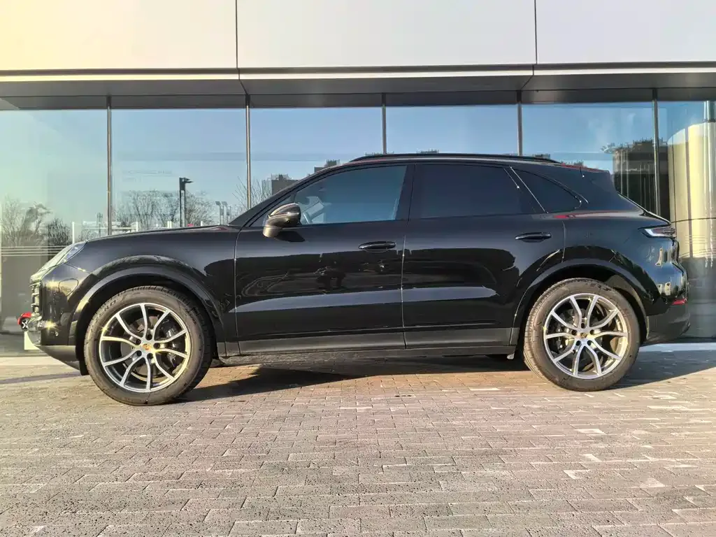 Porsche Cayenne 2025 из CN, фото 10