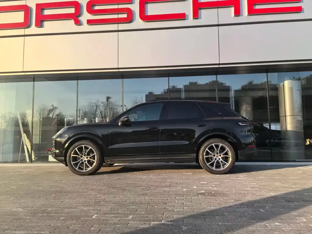 Porsche Cayenne 2025 из CN, фото 5