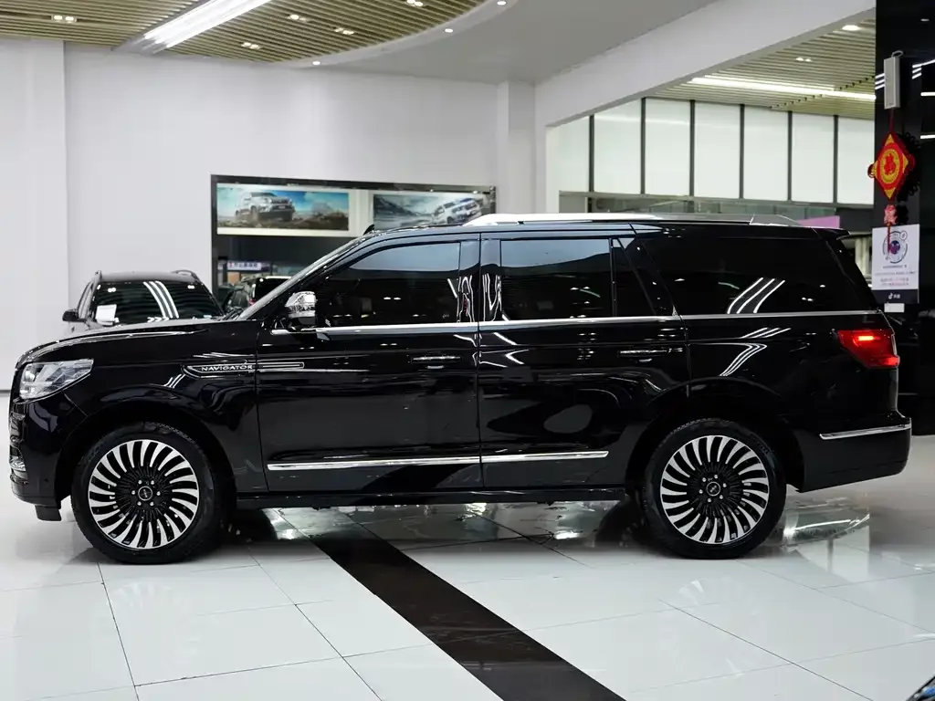 Lincoln Navigator 2022 из CN, фото 9