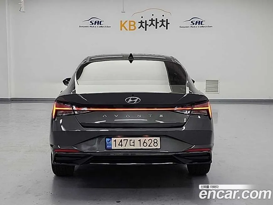 Hyundai AVANTE — фото 3