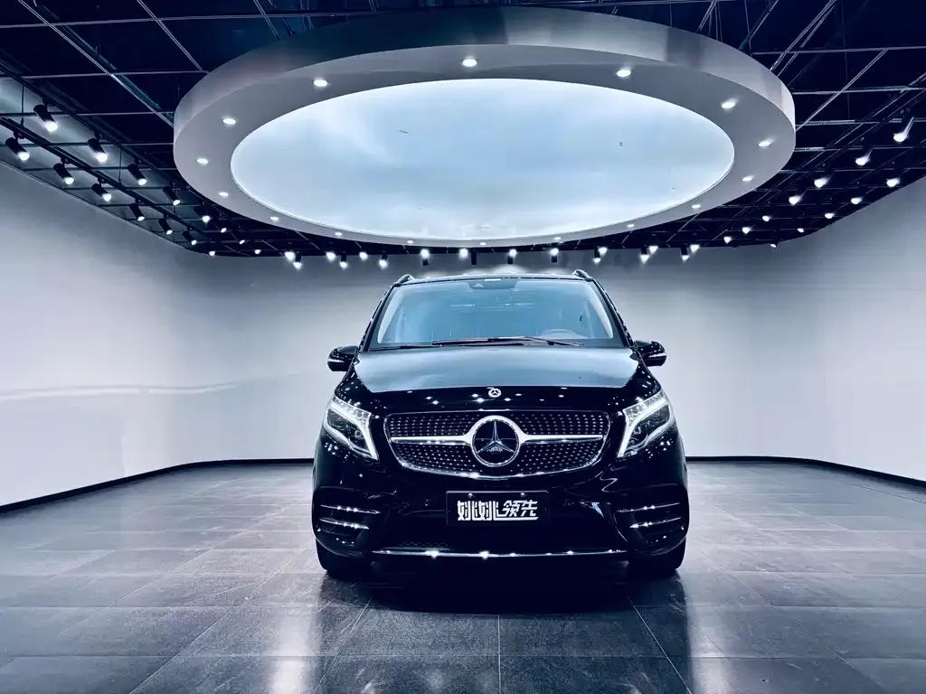 Mercedes-Benz V-Class 2022 из CN, фото 3