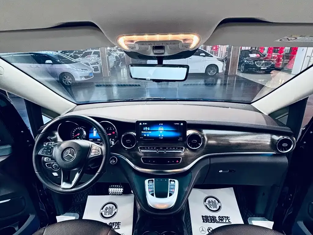 Mercedes-Benz V-Class 2022 из CN, фото 9