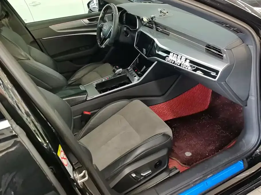 Audi A6L 2024 из CN, фото 5