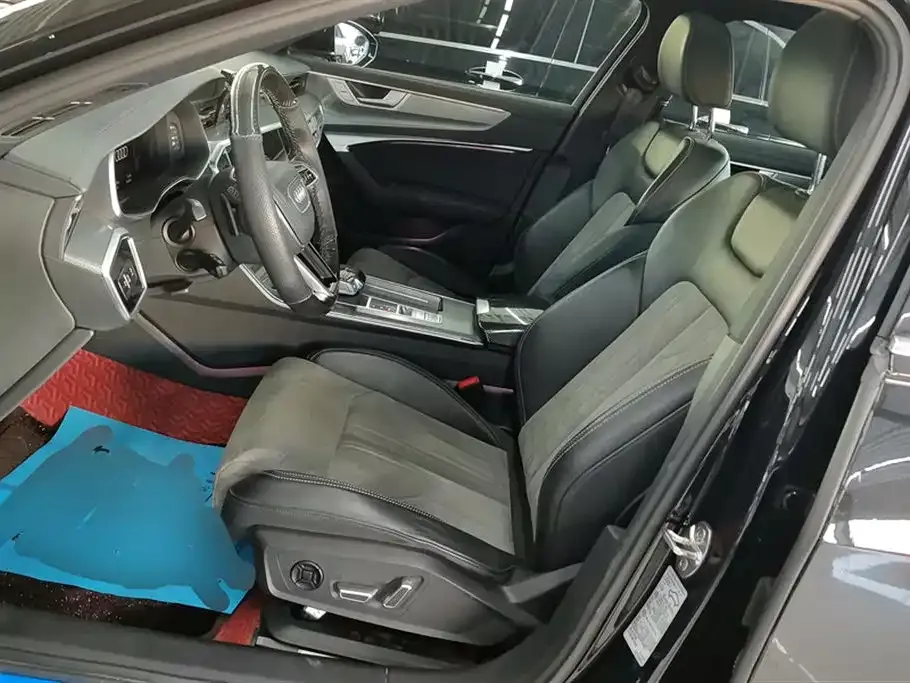 Audi A6L 2024 из CN, фото 9