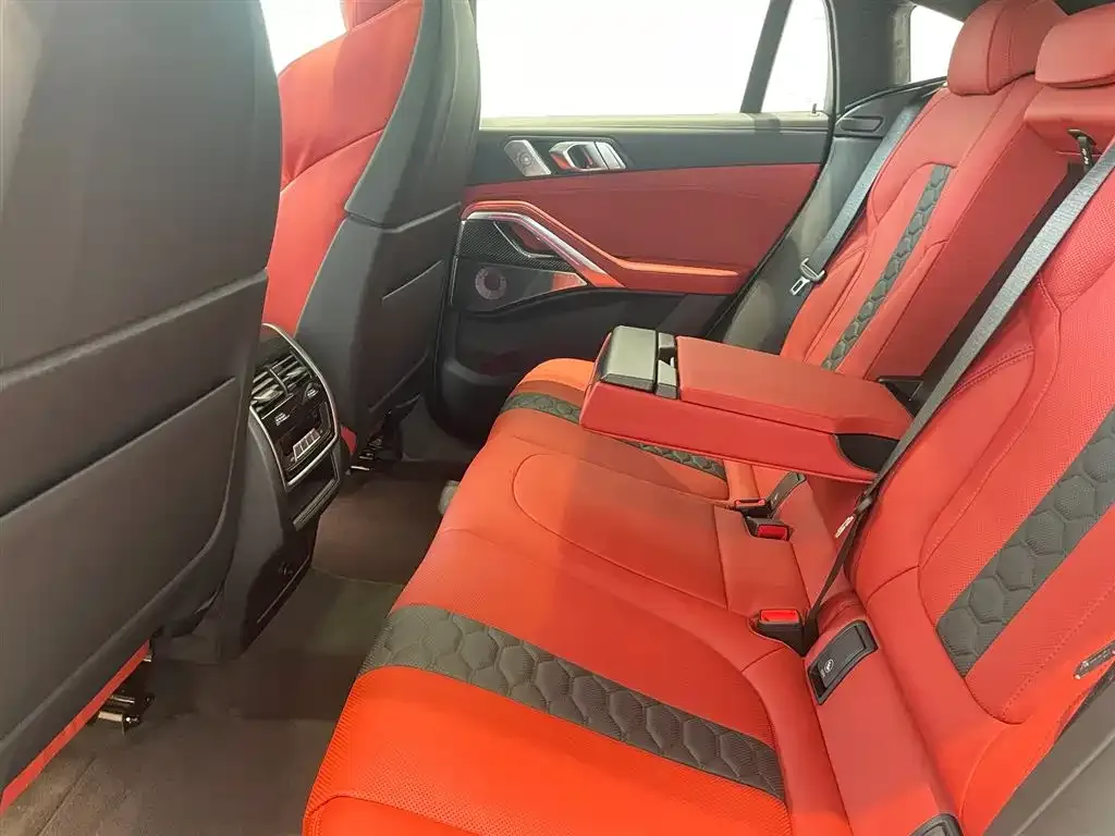 BMW X6 M 2025 из CN, фото 3