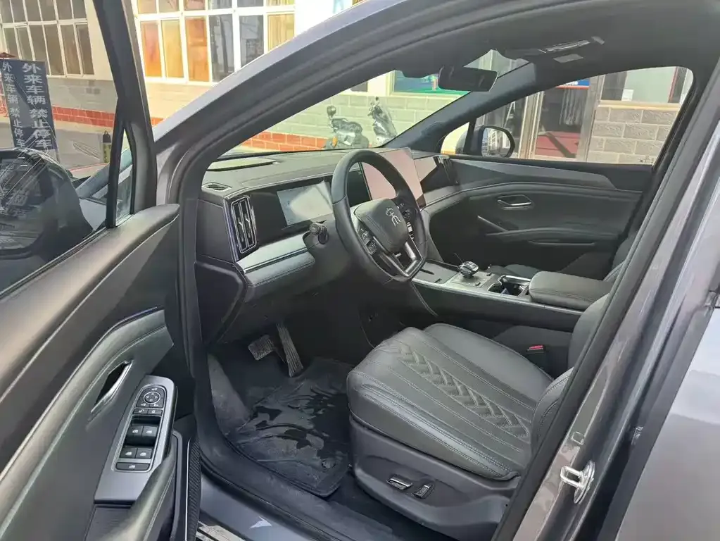 BYD L DM-i 2025 из CN, фото 8