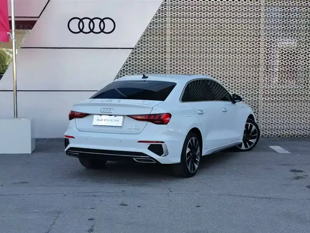 Audi A3 2024 из CN, фото 10
