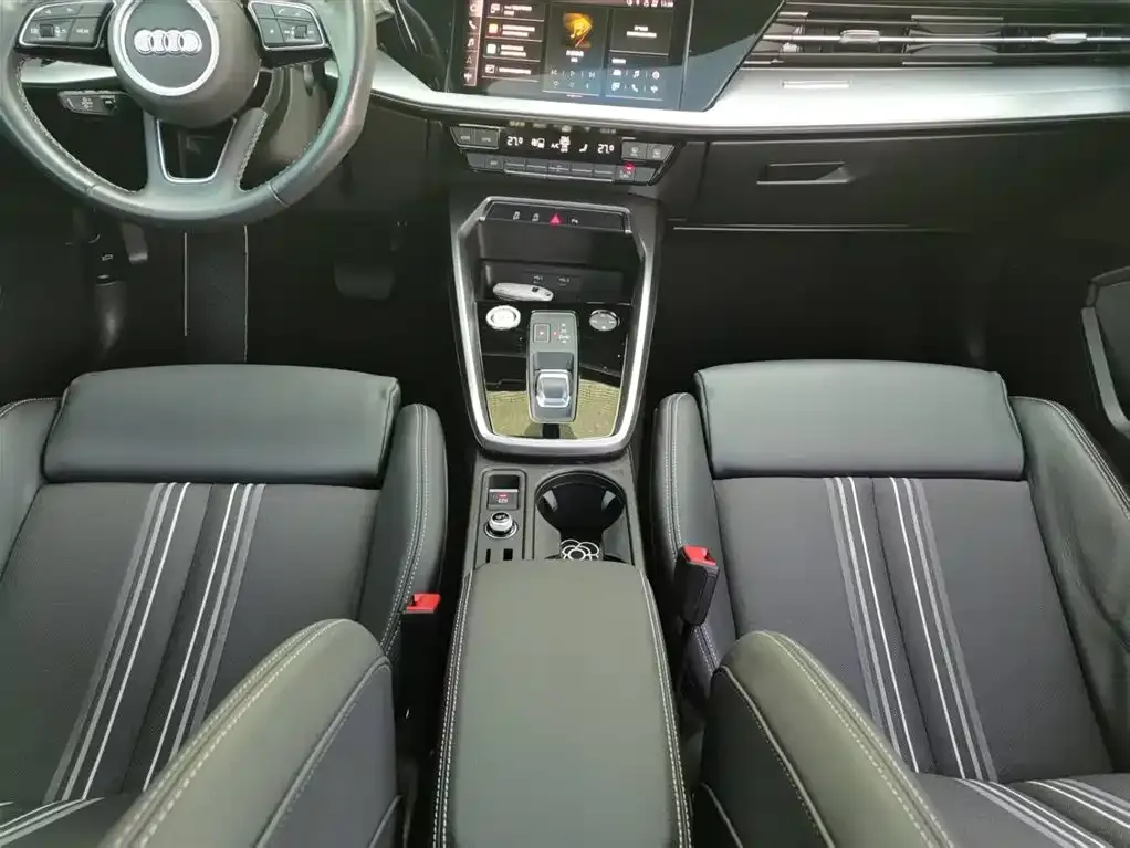 Audi A3 2024 из CN, фото 4