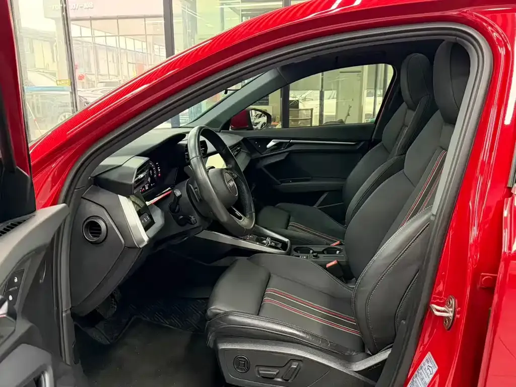 Audi A3 2022 из CN, фото 3