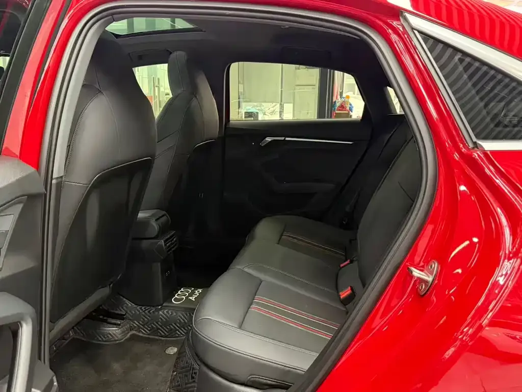 Audi A3 2022 из CN, фото 7