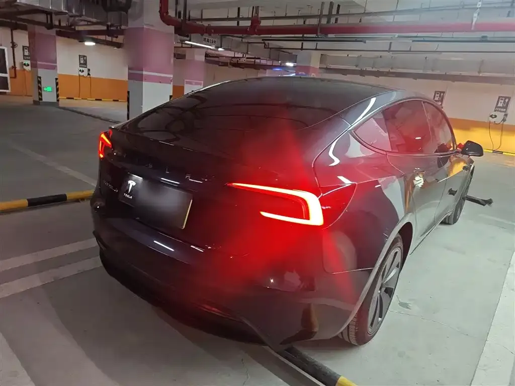 Tesla Model 3 2024 из CN, фото 3