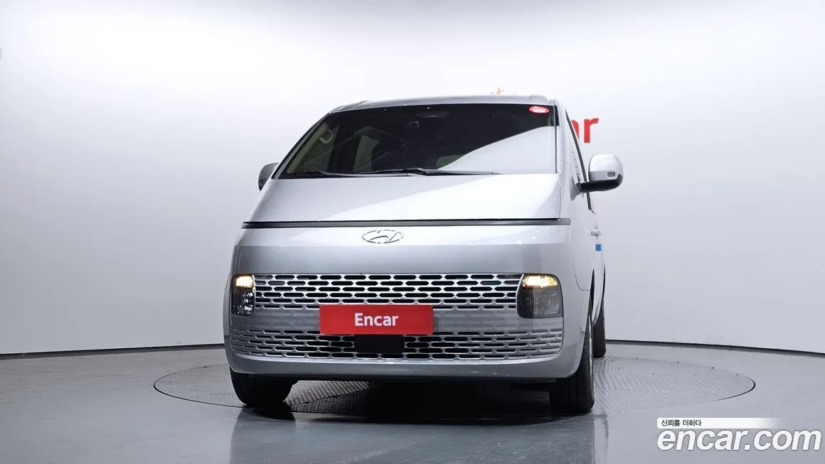 Hyundai Staria — фото 3
