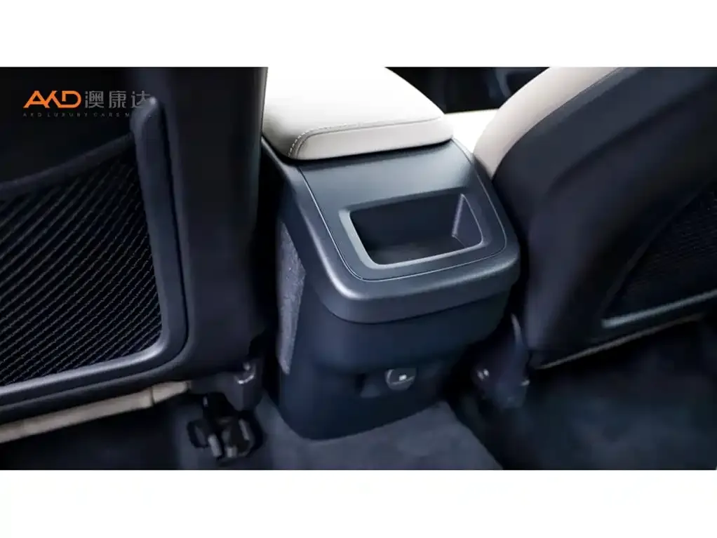 Volvo XC60 2025 из CN, фото 10