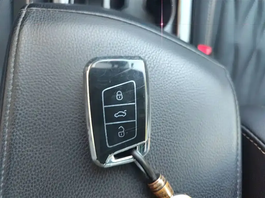 Volkswagen Passat New Energy 2021 из CN, фото 9