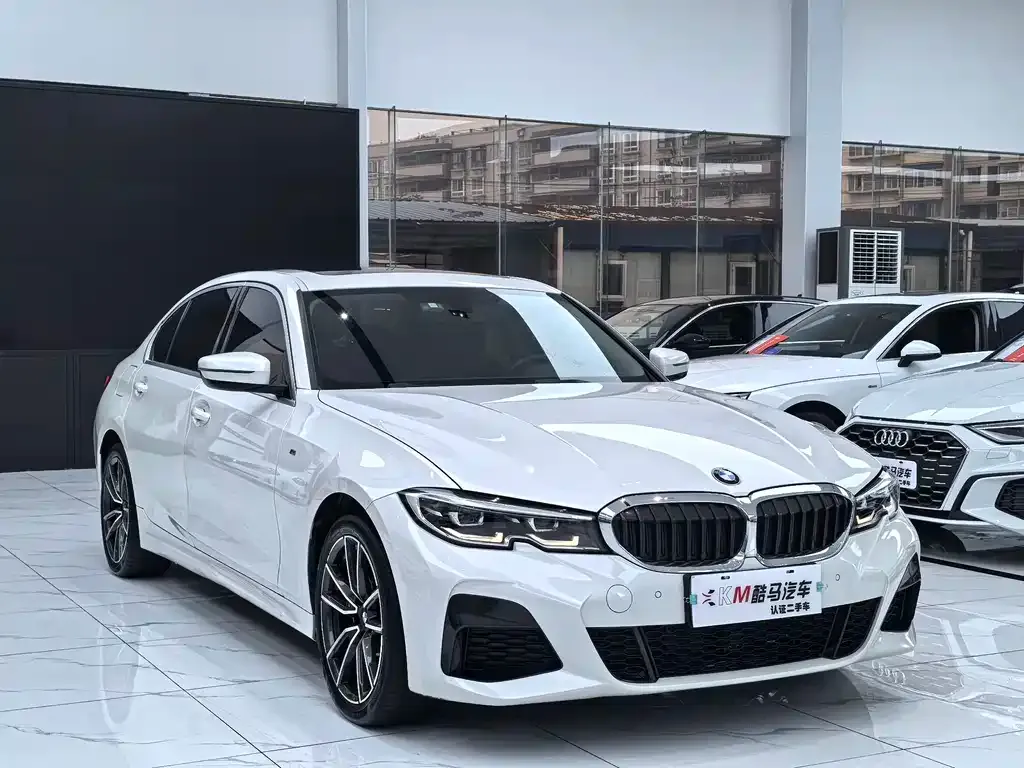 BMW 3 Series 2022 из CN, фото 3