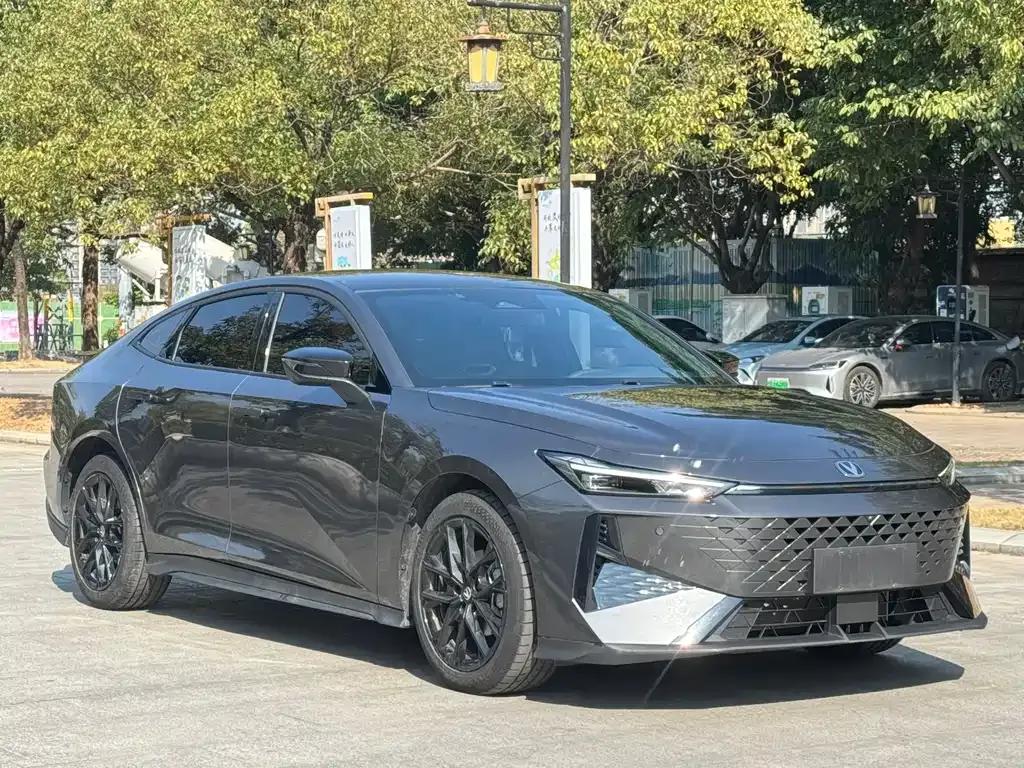 Changan UNI-V 2024 из CN, фото 9