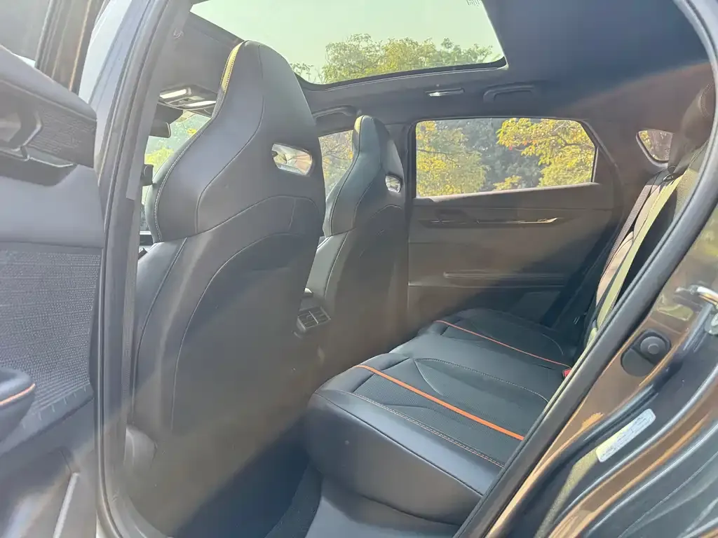 Changan UNI-V 2024 из CN, фото 4