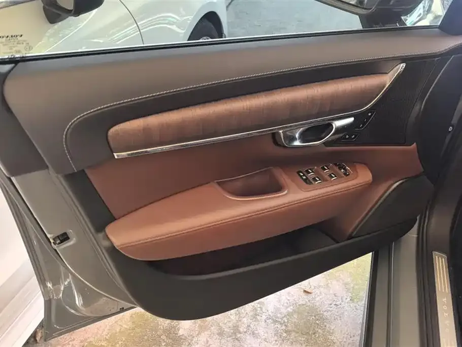 Volvo S90 2022 из CN, фото 3