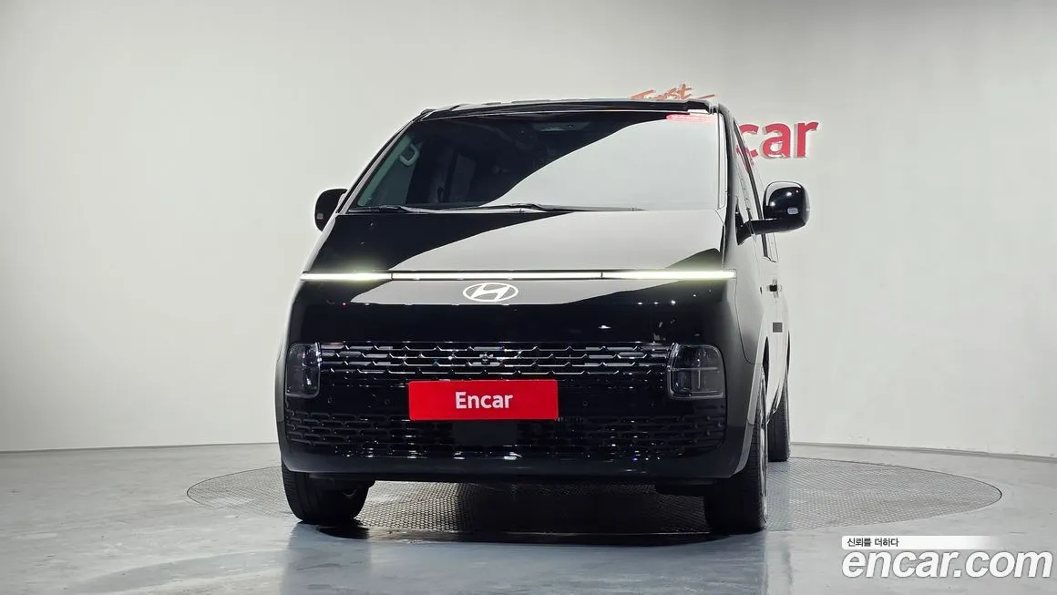 Hyundai Staria — фото 2
