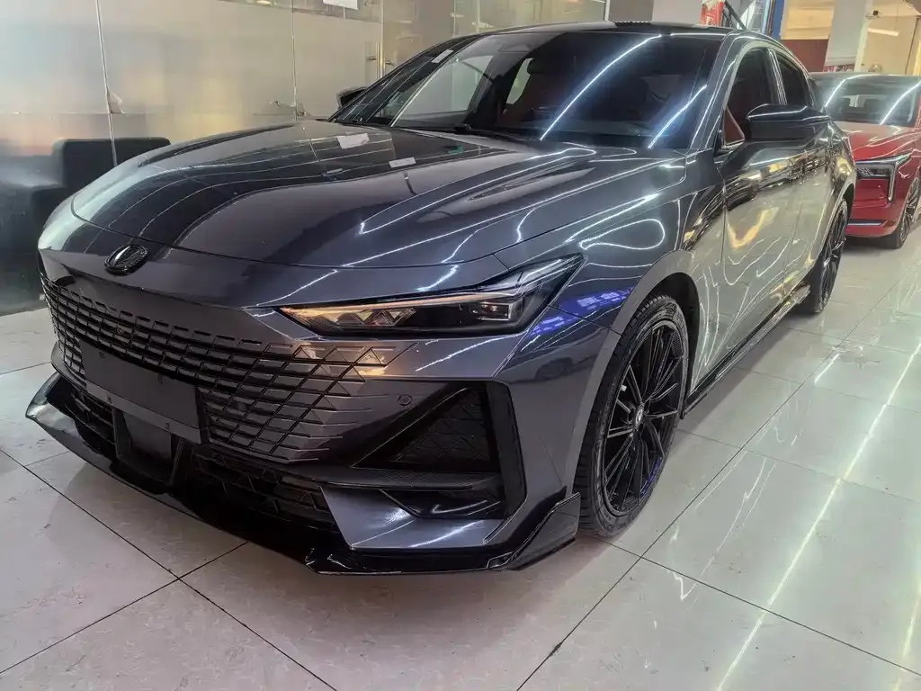 Changan UNI-V 2023 из CN, фото 1