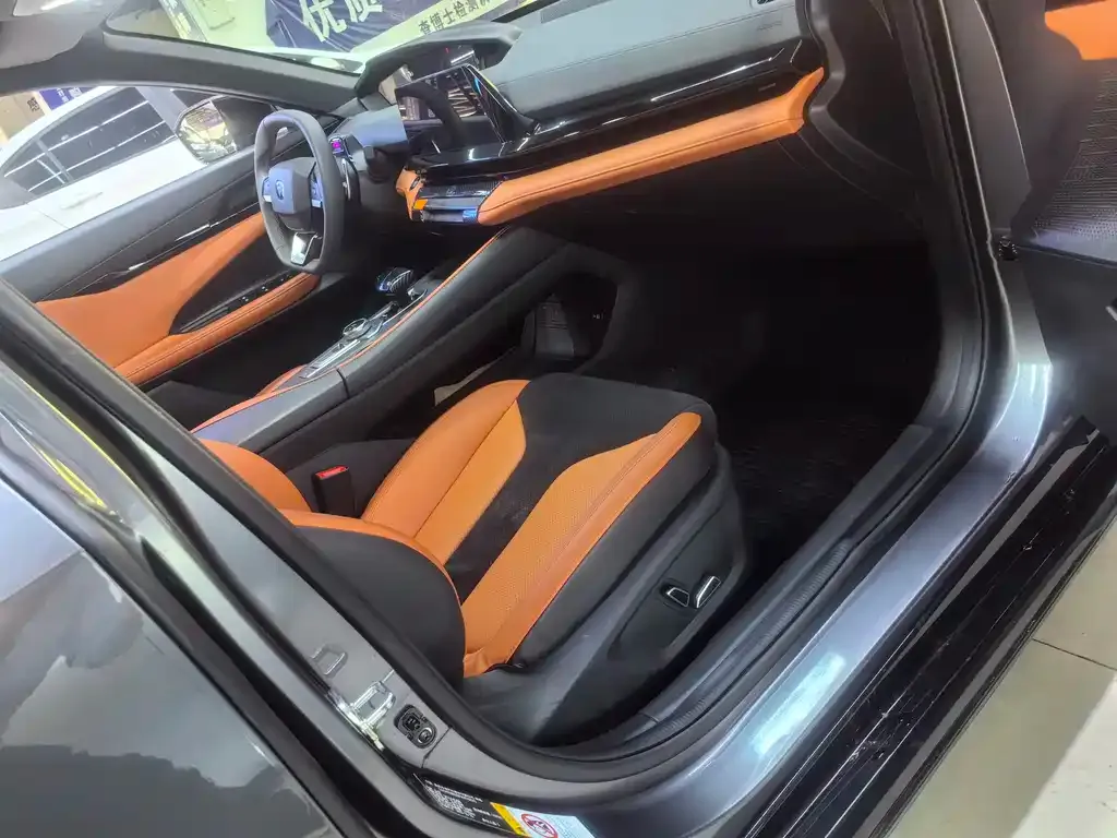 Changan UNI-V 2023 из CN, фото 4