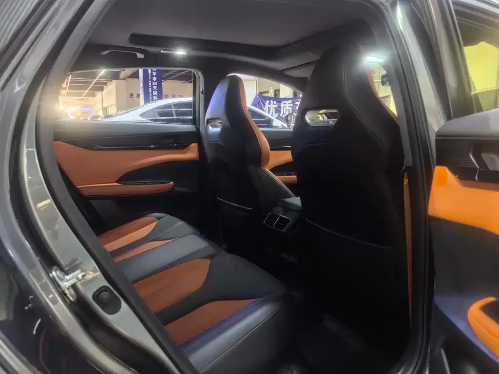 Changan UNI-V 2023 из CN, фото 6