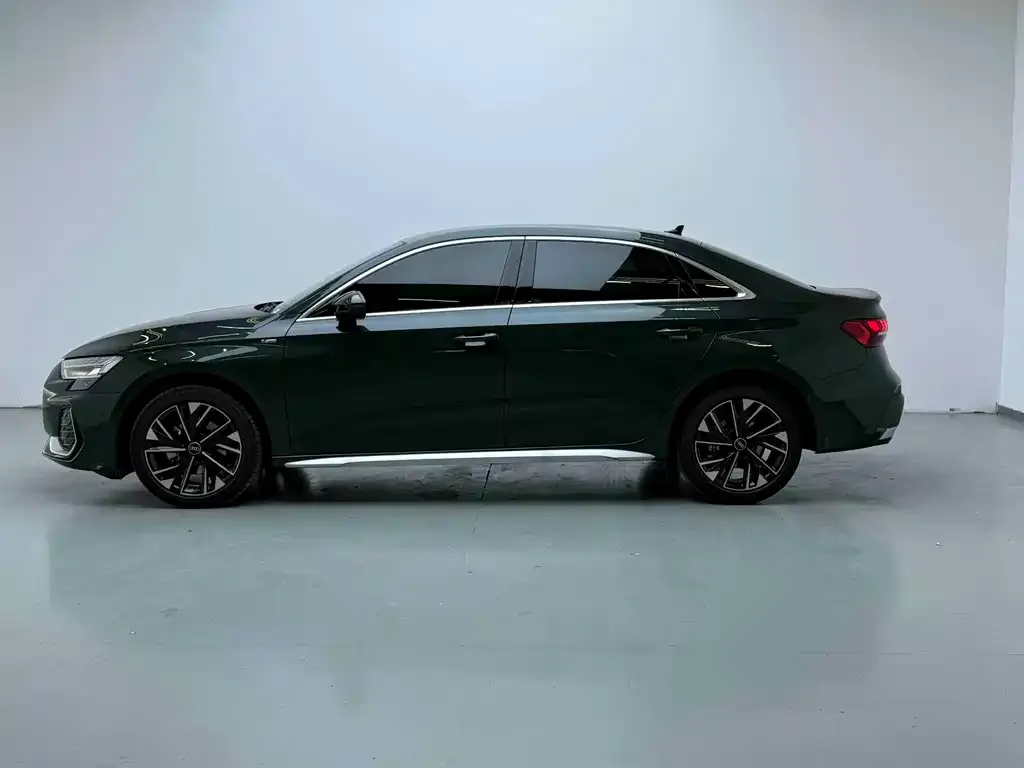 Audi A3 2025 из CN, фото 3