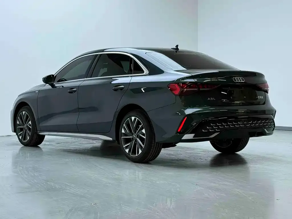 Audi A3 2025 из CN, фото 2