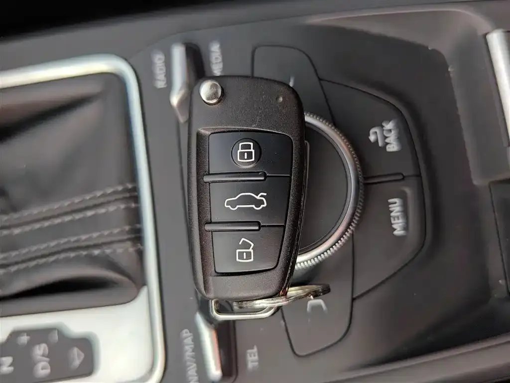 Audi Q2L 2022 из CN, фото 2