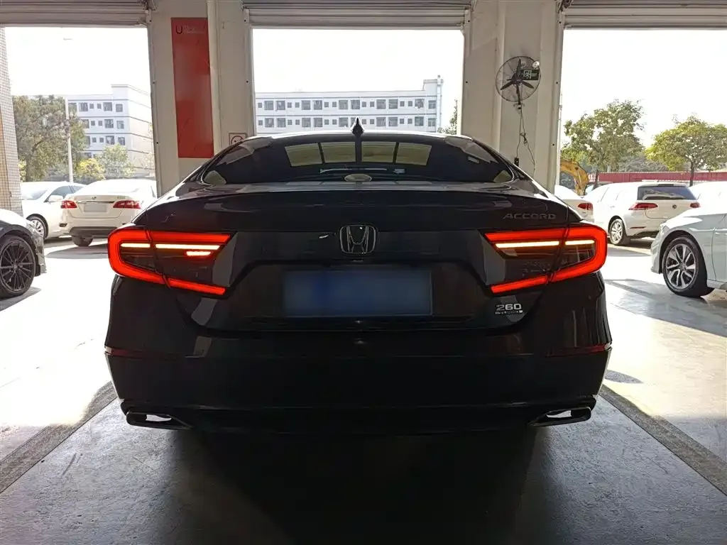 Honda Accord 2022 из CN, фото 2