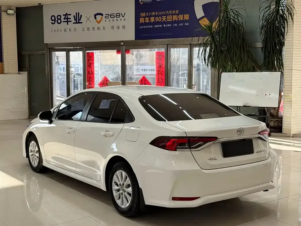 Toyota Corolla 2022 из CN, фото 5